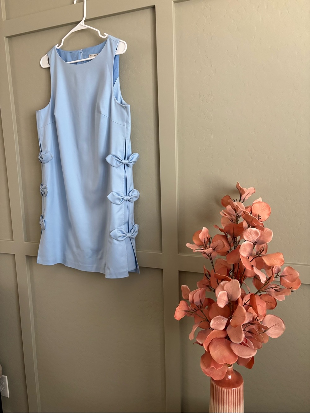 Trina Turk Arlette pastel blue mini dress w side bow details Sz 10 M - Picture 5 of 9